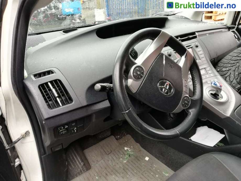 Toyota Prius +7 2012-2020 (Type III) (stasjonsvogn) (stasjonsvogn), Motorkode: 2ZR-FXE, Girkassekode: 