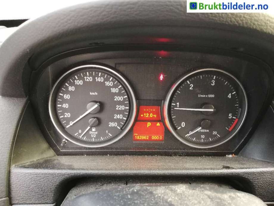 BMW X1 2009-2015 (E84) (E84), Motorkode: N47-D20C, Girkassekode: 