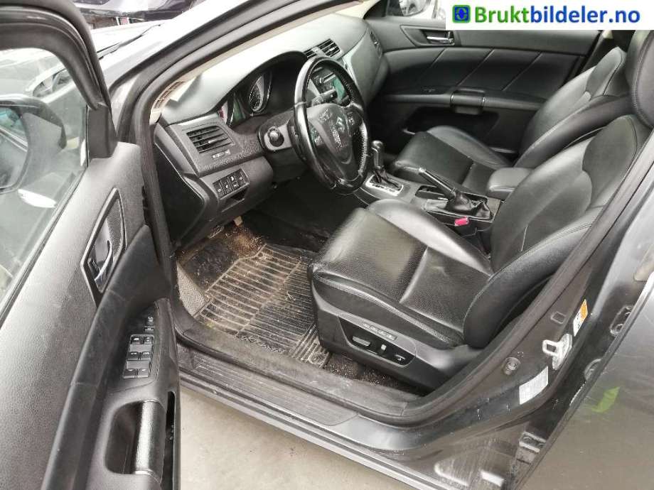 Suzuki Kizashi 2010-2014 , Motorkode: J24B, Girkassekode: 