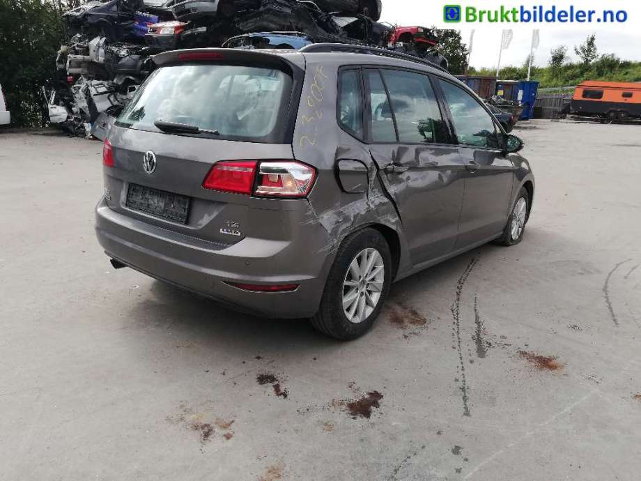 VW Golf Sportsvan 2014-2018 , Motorkode: CYVB, Girkassekode: QRL