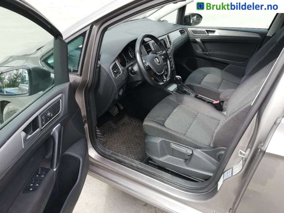 VW Golf Sportsvan 2014-2018 , Motorkode: CYVB, Girkassekode: QRL
