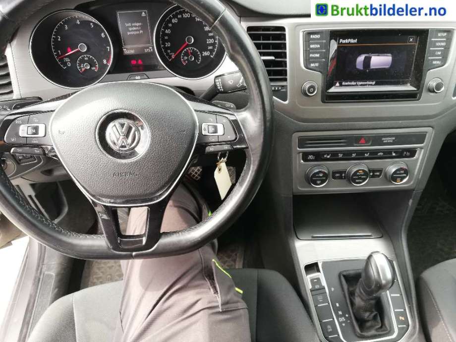 VW Golf Sportsvan 2014-2018 , Motorkode: CYVB, Girkassekode: QRL