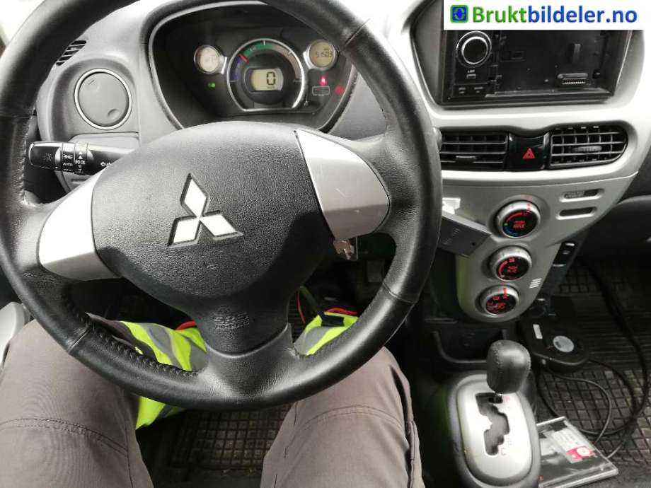 Mitsubishi i-MiEV 2010-->> , Motorkode: Y4F1, Girkassekode: 