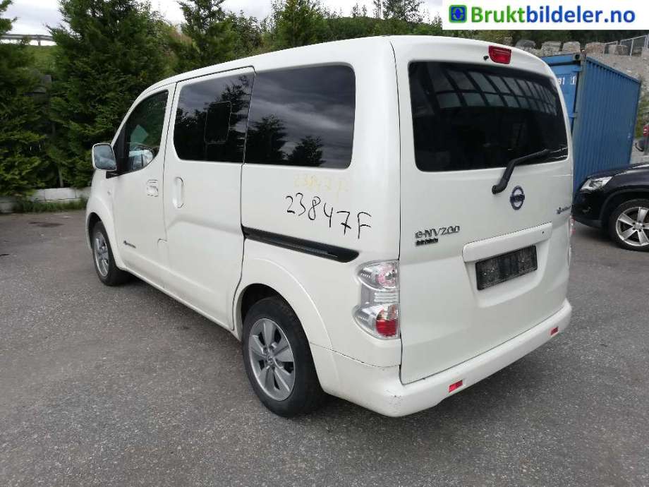 Nissan NV200, 2010-2019  delebil , Motorkode: EM57