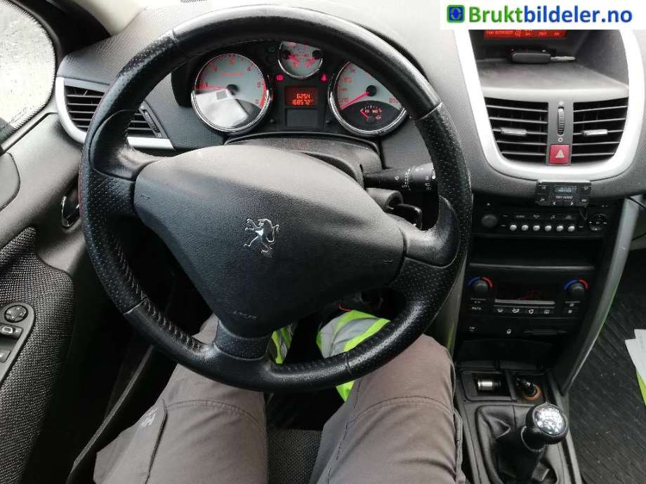 Peugeot 207 2006-2012 , Motorkode: 8HZ, Girkassekode: 