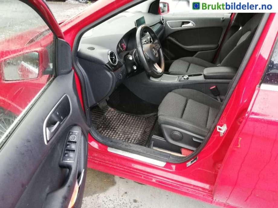 Mercedes B-Klasse 2011-2018 (W246) delebil , Motorkode: EM780.990, Girkassekode: 