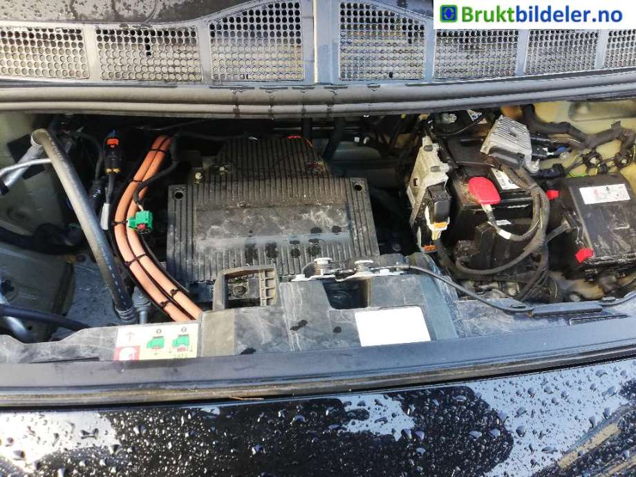 Toyota Proace 2016-->> (Type II) , Motorkode: 105TBH0005886;ZKX, Girkassekode: 