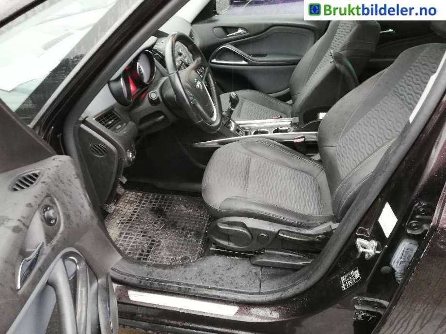 Opel Zafira Tourer 2012-2018 delebil , Motorkode: A20DT, Girkassekode: 