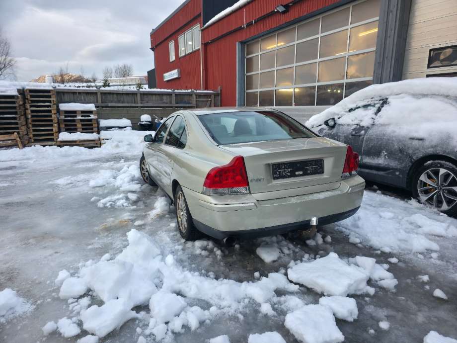 Volvo S60 2005-2010 (Type I, Fase 2) , Motorkode: D5244T2, Girkassekode: 
