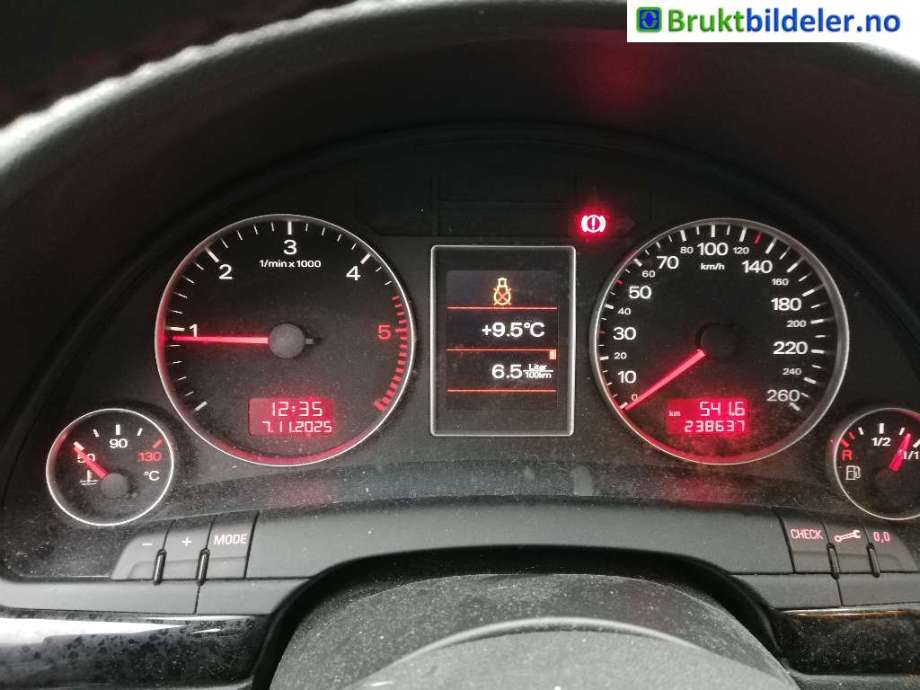 Audi A4 2004-2008 (Type III) (B7) (B7), Motorkode: BPW, Girkassekode: JEE
