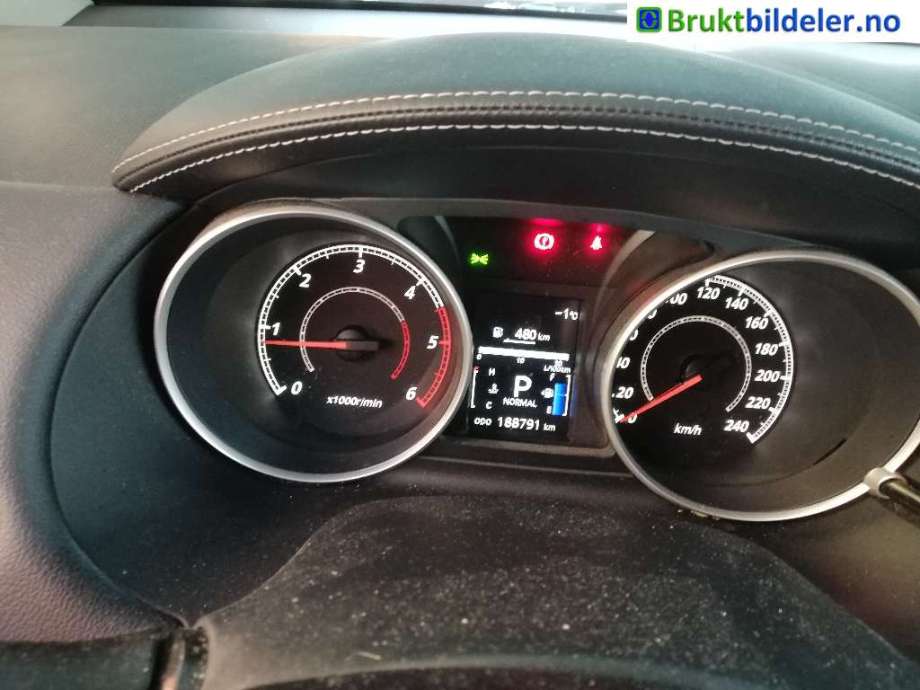 Mitsubishi Outlander 2010-2012 (Type II, Fase 2) delebil , Motorkode: 4HK, Girkassekode: 
