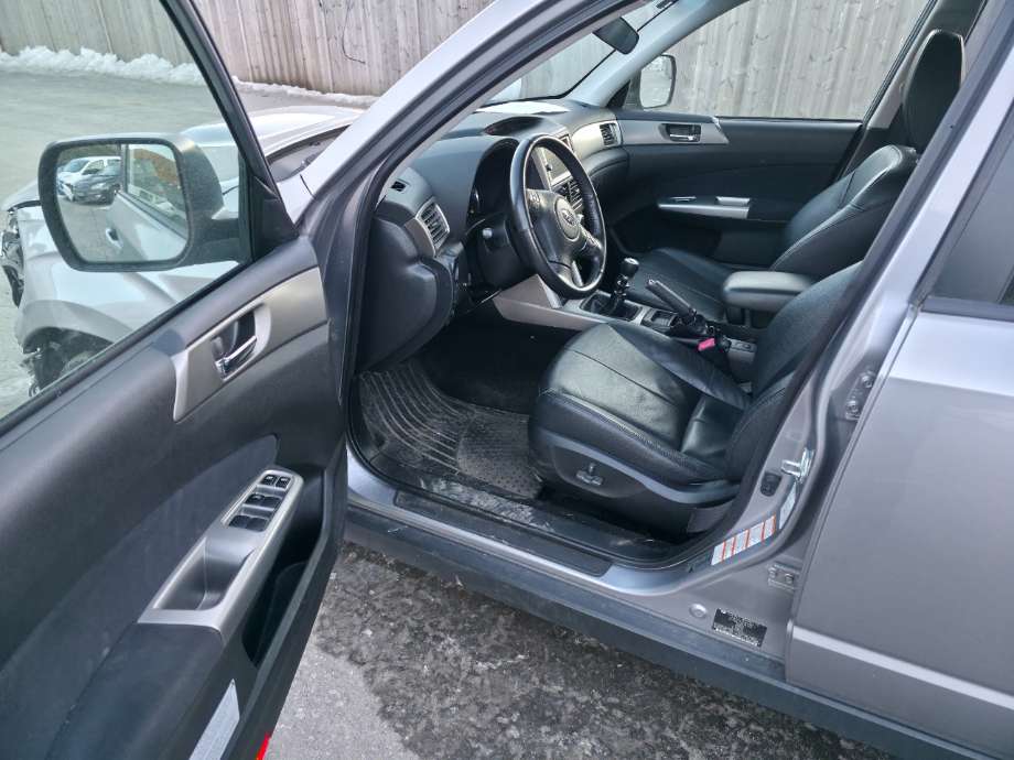 Subaru Forester 2008-2013 (Type III) delebil , Motorkode: EE20, Girkassekode: 
