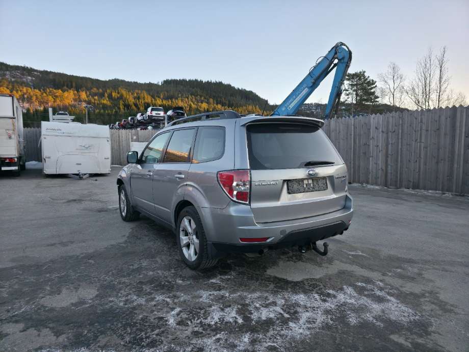 Subaru Forester 2008-2013 (Type III) delebil , Motorkode: EE20, Girkassekode: 