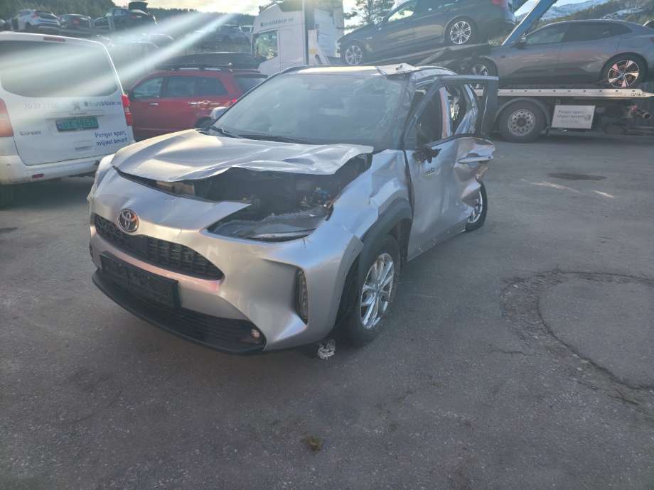 Toyota Yaris Cross (SUV) 2021-->> , Motorkode: M15A-FXE, Girkassekode: 