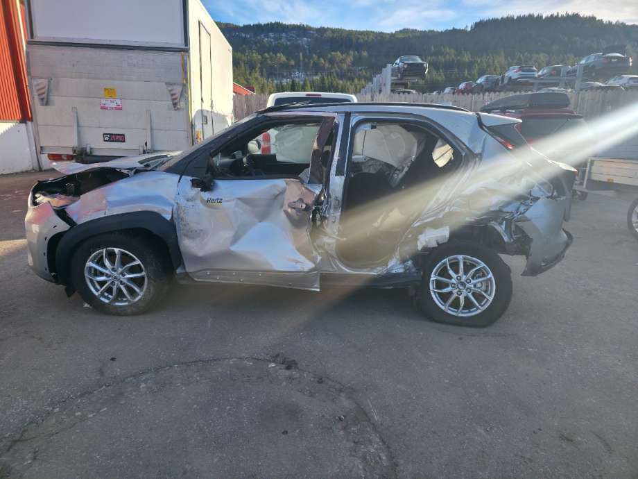 Toyota Yaris Cross (SUV) 2021-->> , Motorkode: M15A-FXE, Girkassekode: 