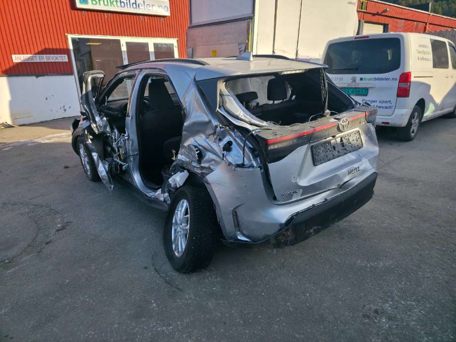 Toyota Yaris Cross (SUV) 2021-->> , Motorkode: M15A-FXE, Girkassekode: 
