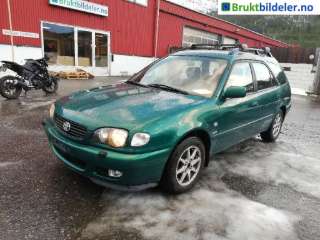 Toyota Corolla, 2000-2002 (Fase 2)  (TOYOTA|)