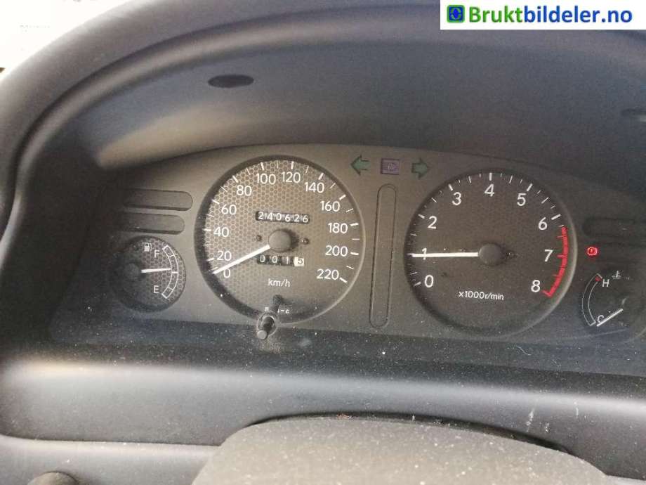 Toyota Corolla 2000-2002 (Fase 2) , Motorkode: 7A-FE, Girkassekode: 