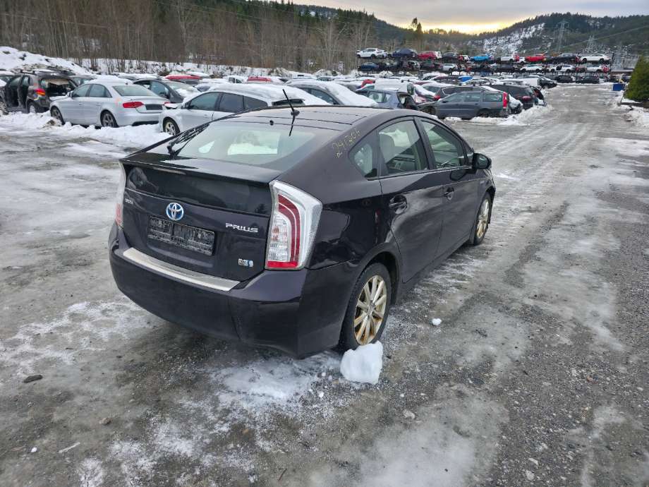 Toyota Prius +7 2012-2020 (Type III) (stasjonsvogn) (stasjonsvogn), Motorkode: 2ZR-FXE, Girkassekode: 