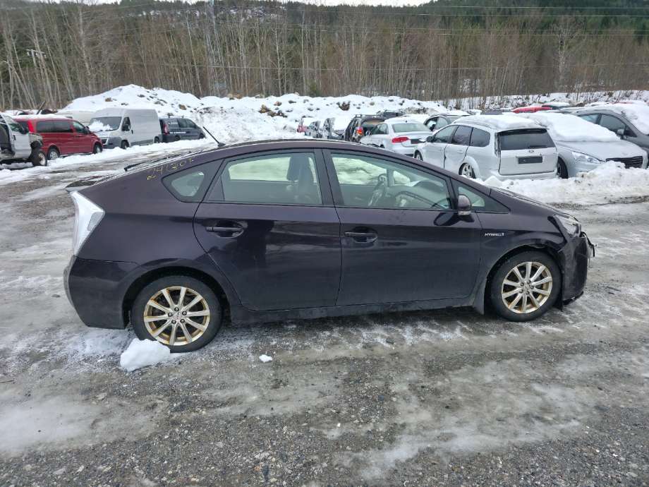 Toyota Prius +7 2012-2020 (Type III) (stasjonsvogn) (stasjonsvogn), Motorkode: 2ZR-FXE, Girkassekode: 