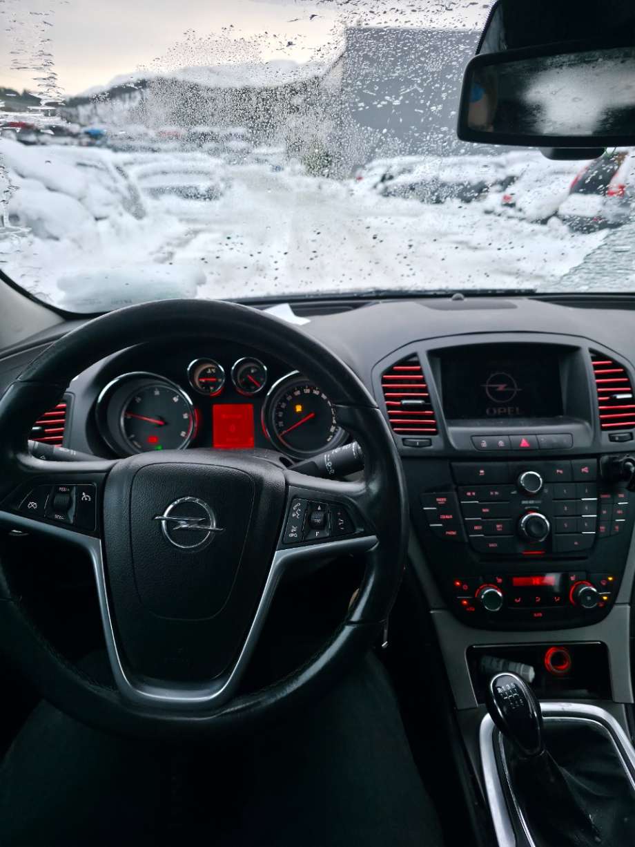 Opel Insignia A 2009-2014 , Motorkode: A20DTH, Girkassekode: 
