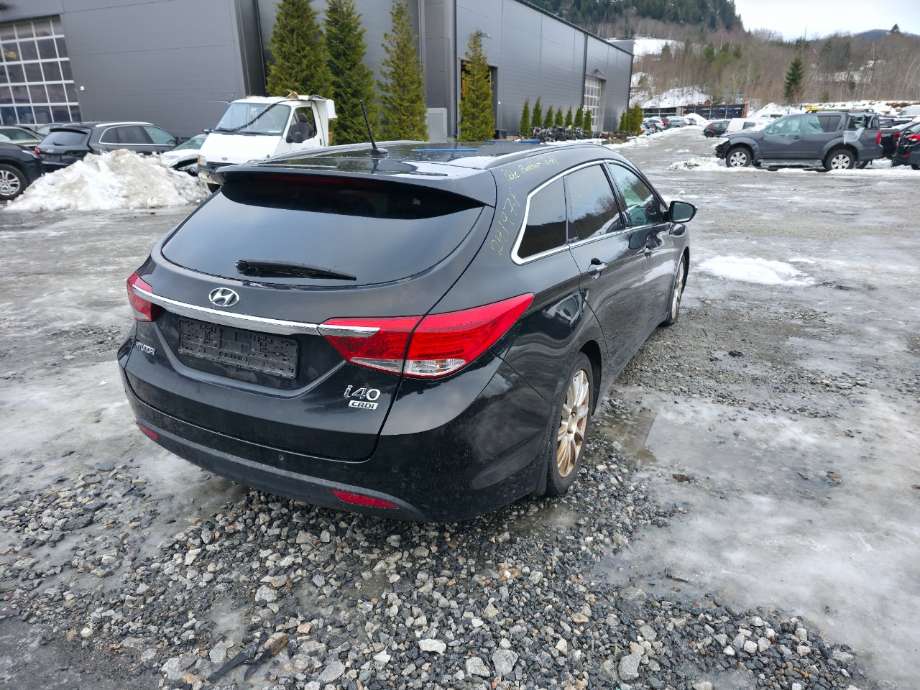 Hyundai i40 2012-2017 , Motorkode: D4FD, Girkassekode: 