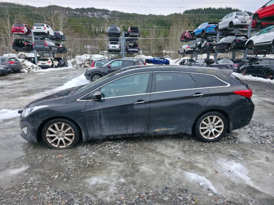 Hyundai i40 2012-2017 , Motorkode: D4FD, Girkassekode: 