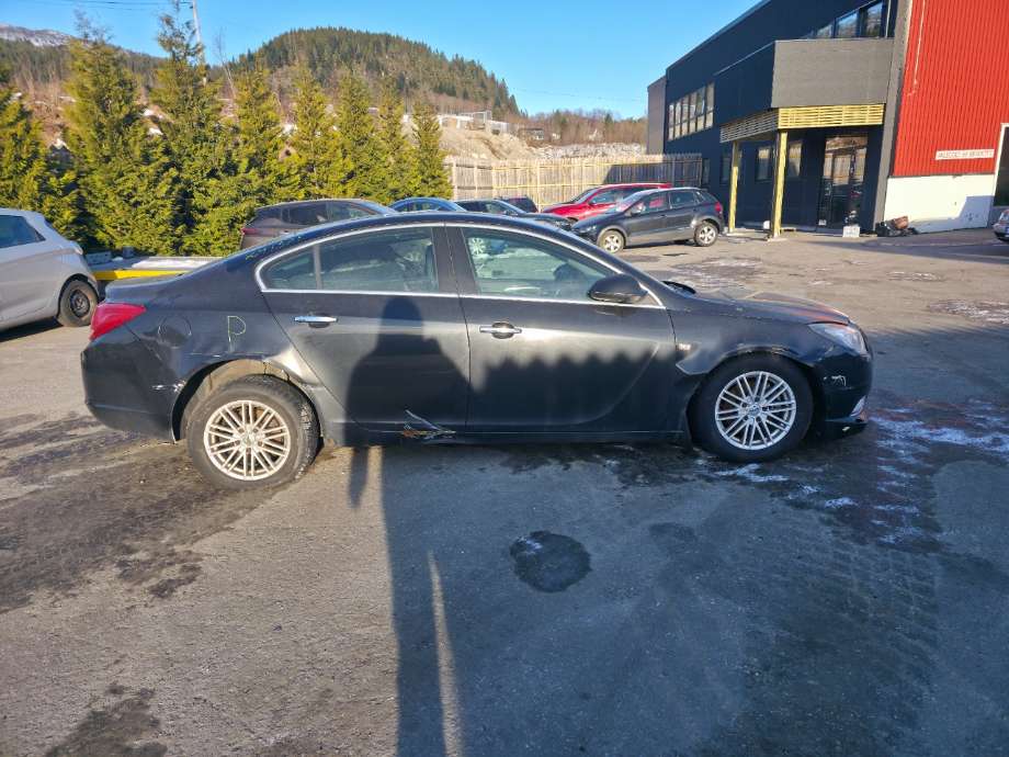 Opel Insignia A 2009-2014 , Motorkode: A20DTJ, Girkassekode: 