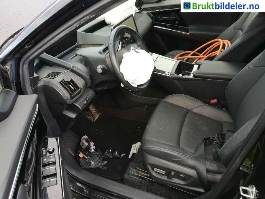 Toyota bZ4X 2022-->> , Motorkode: , Girkassekode: 