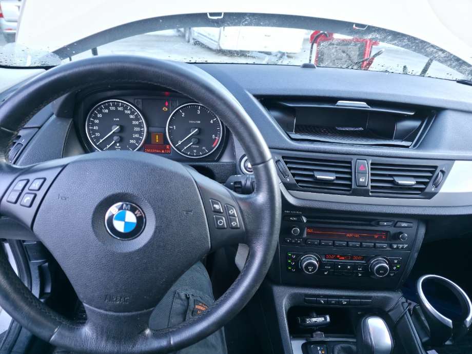 BMW X1 2009-2015 (E84) (E84), Motorkode: N47-D20C, Girkassekode: 