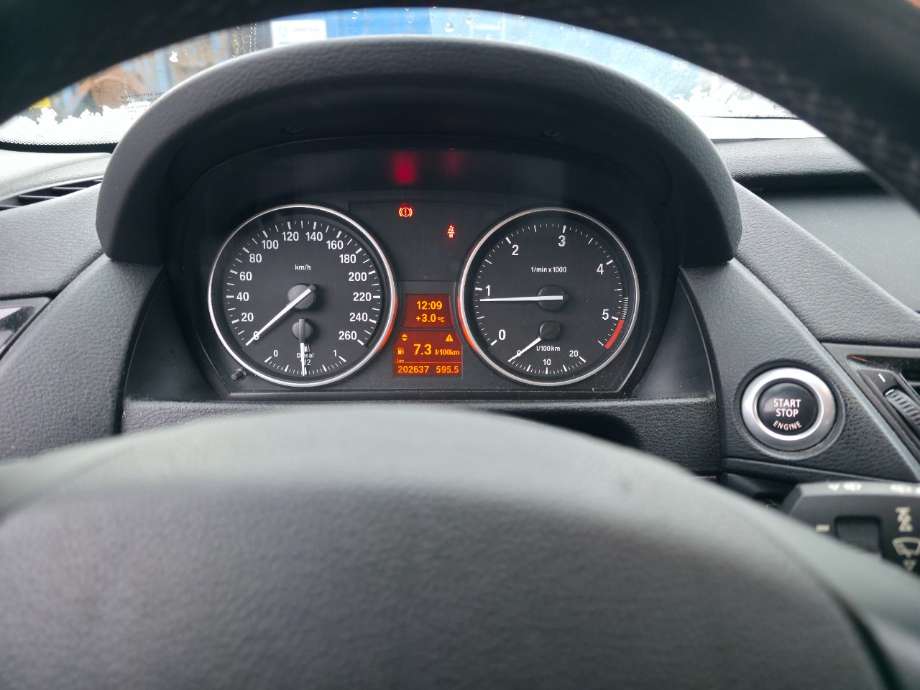 BMW X1 2009-2015 (E84) (E84), Motorkode: N47-D20C, Girkassekode: 