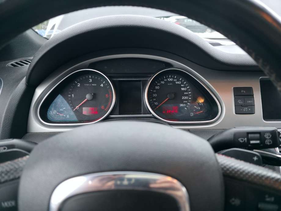Audi Q7 2006-2010 (Type I, Fase 1) , Motorkode: BUG, Girkassekode: 