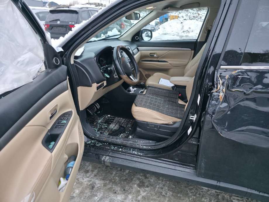 Mitsubishi Outlander 2012-2015 (Type III, Fase 1) , Motorkode: 4J11, Girkassekode: 