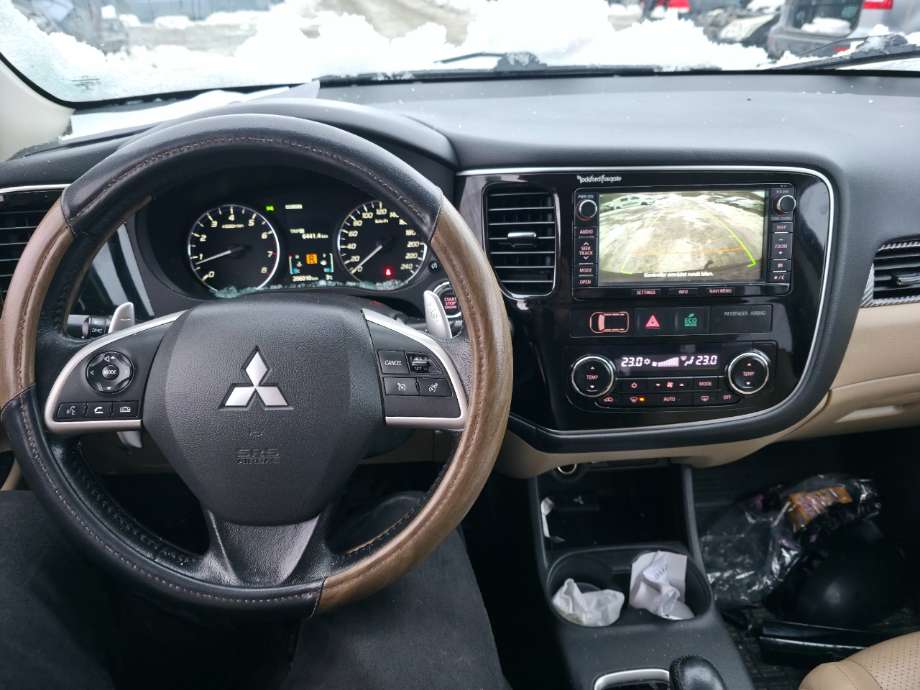 Mitsubishi Outlander 2012-2015 (Type III, Fase 1) , Motorkode: 4J11, Girkassekode: 