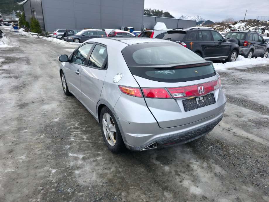 Honda Civic 2006-2011 (Type VIII) , Motorkode: R18A2, Girkassekode: 