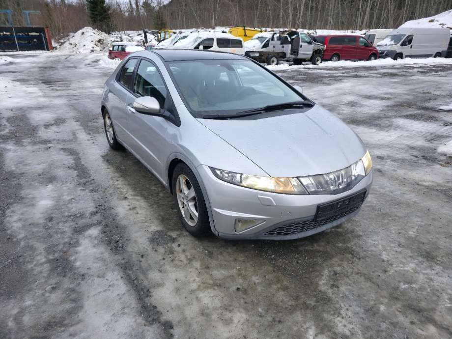 Honda Civic 2006-2011 (Type VIII) , Motorkode: R18A2, Girkassekode: 