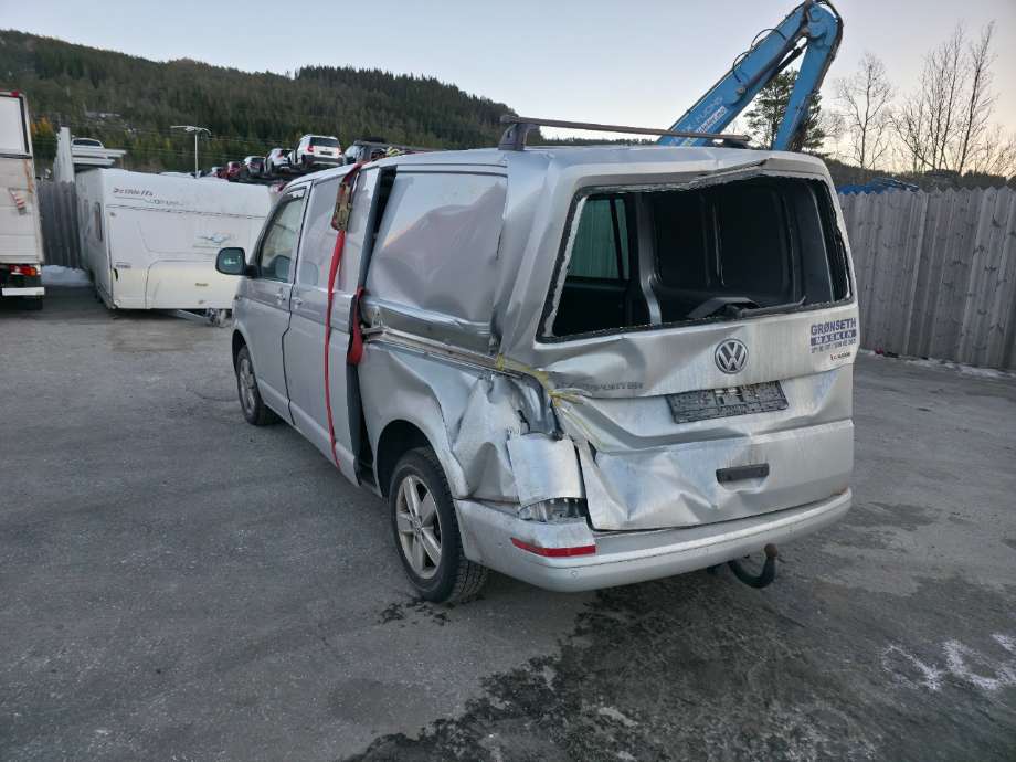 VW Transporter / Caravelle 2019-->> (T6.1) (T6.1), Motorkode: CXHA, Girkassekode: 