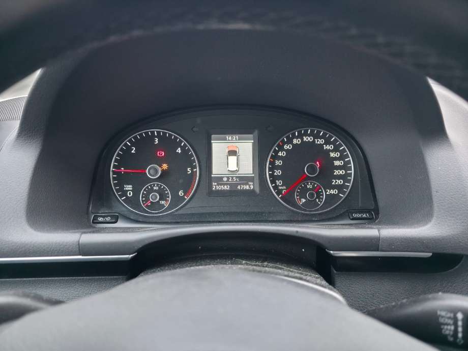 VW Touran 2010-2015 (Type I, Fase 3) , Motorkode: CFHC, Girkassekode: 
