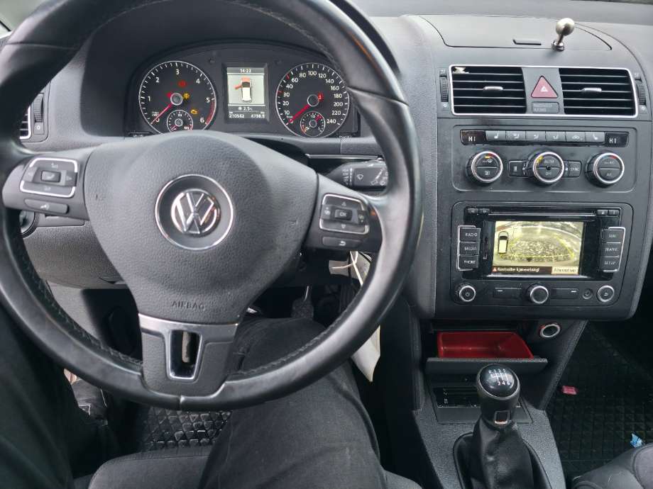 VW Touran 2010-2015 (Type I, Fase 3) , Motorkode: CFHC, Girkassekode: 
