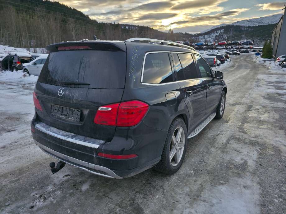 Mercedes GL 2012-2016 (Fase 1) (X166) (X166), Motorkode: OM642.826, Girkassekode: 