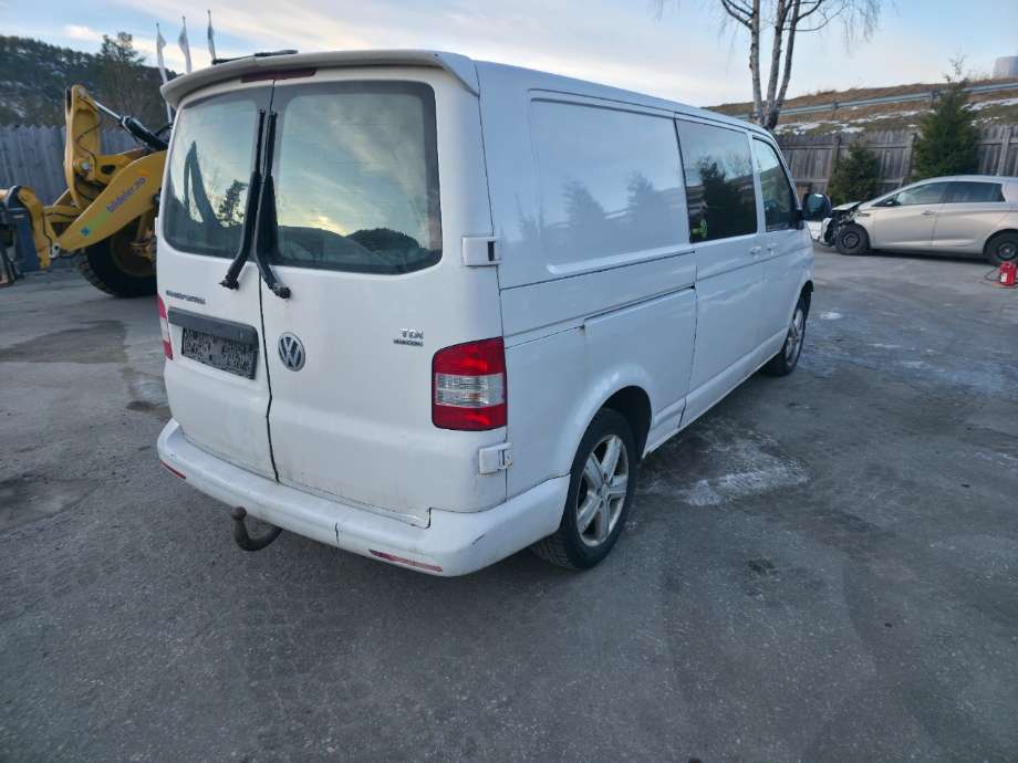 VW Transporter / Caravelle 2009-2015 (Fase 2) (T5) (T5), Motorkode: CFCA, Girkassekode: 