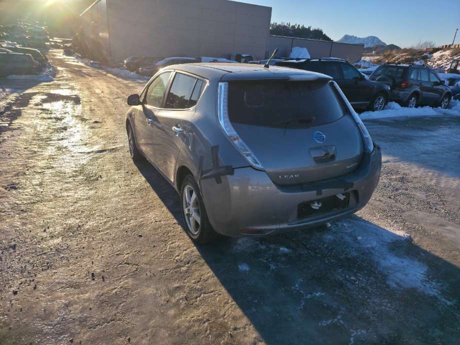 Nissan Leaf 2011-2017 (Type I) , Motorkode: EM57, Girkassekode: 