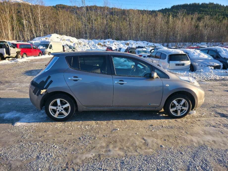Nissan Leaf 2011-2017 (Type I) , Motorkode: EM57, Girkassekode: 