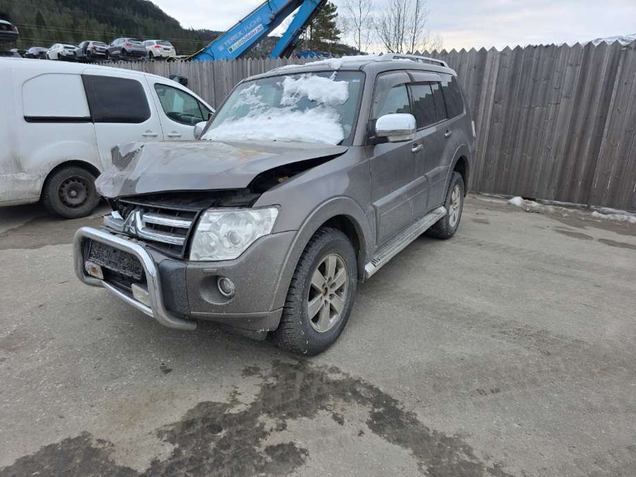 Mitsubishi Pajero, 2007-2016 (Type IV, Fase 1)  delebil , Motorkode: 4M41