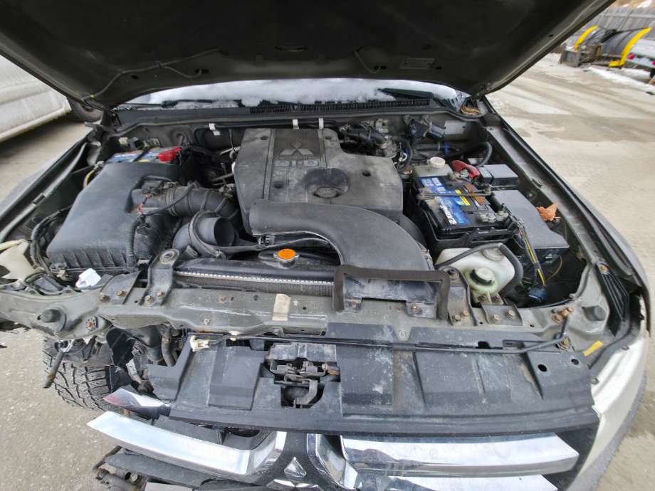 Mitsubishi Pajero 2007-2016 (Type IV, Fase 1) , Motorkode: 4M41, Girkassekode:
