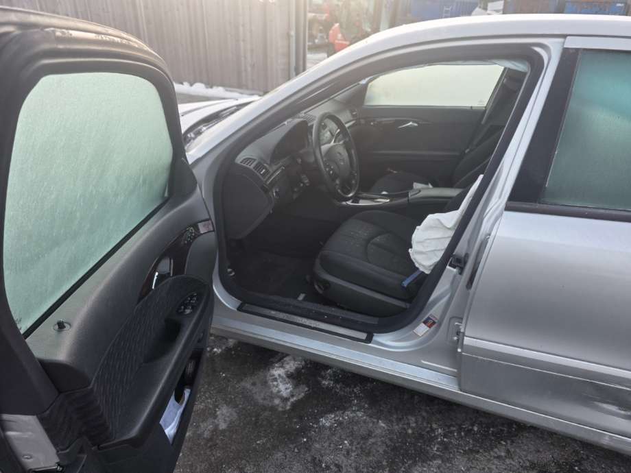 Mercedes E-Klasse 2002-2006 (Fase 1) (W211) (W211), Motorkode: OM646.961, Girkassekode: