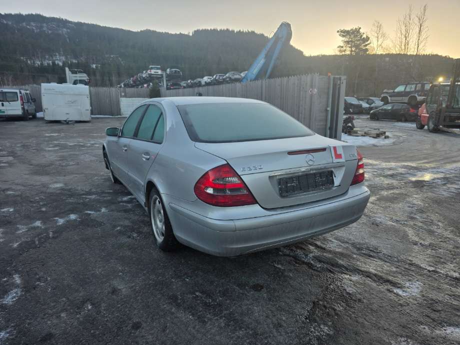 Mercedes E-Klasse 2002-2006 (Fase 1) (W211) (W211), Motorkode: OM646.961, Girkassekode: