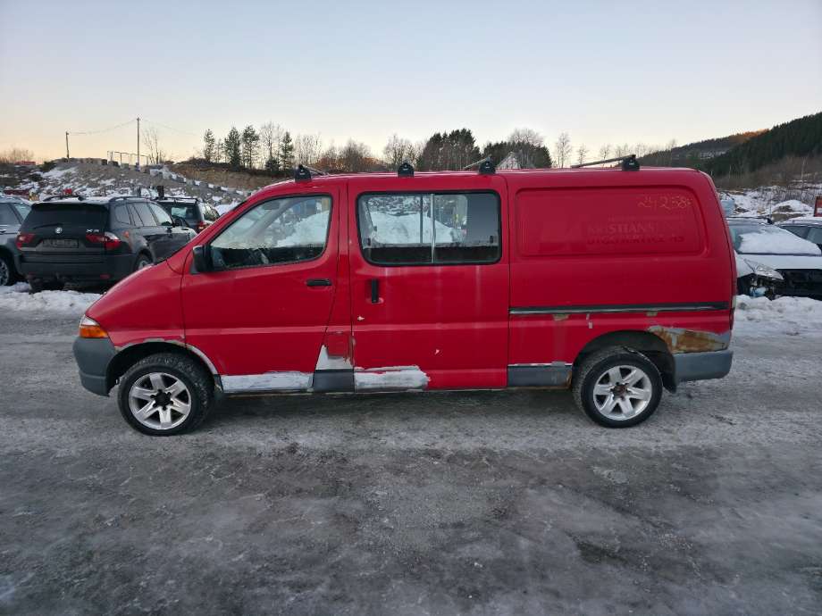 Toyota Hiace 1996-2001 (Fase 1) , Motorkode: 2L-T, Girkassekode: 