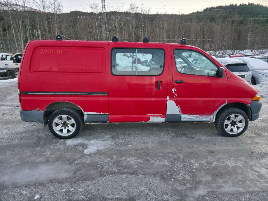Toyota Hiace 1996-2001 (Fase 1) , Motorkode: 2L-T, Girkassekode: 