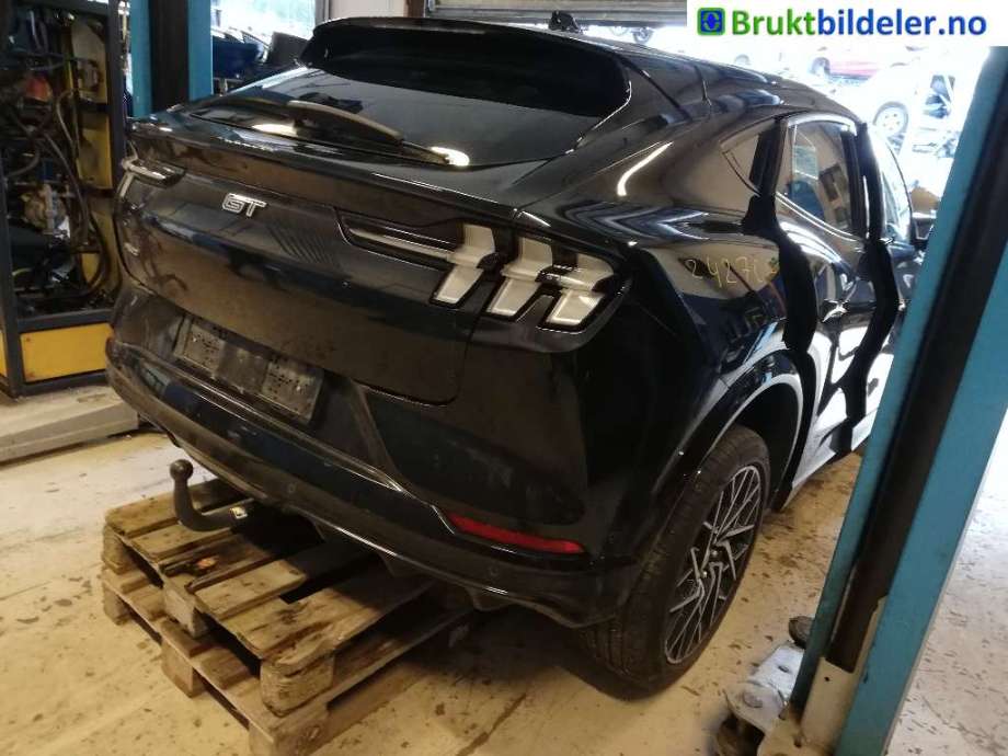 Ford Mustang Mach-e 2020-->> , Motorkode: X, Girkassekode: 